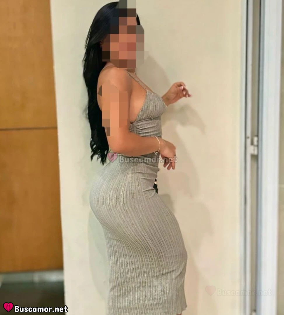 643179296 - Soy Laura, estoy emocionada de conocer gente nueva